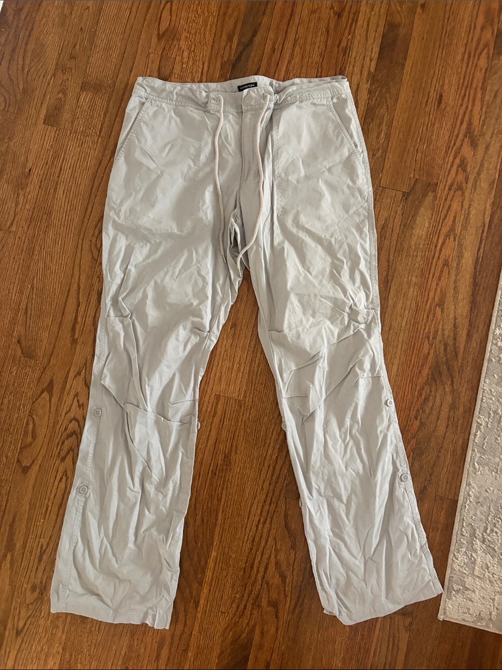 GAP Light Gray Men’s Cargo Pants